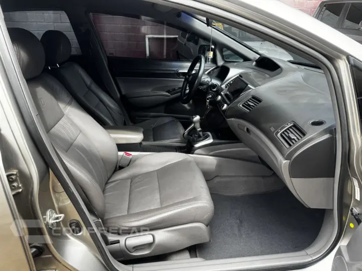 Civic 1.8 16V 4P FLEX LXS