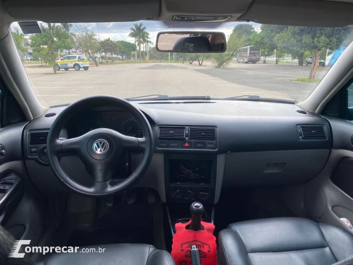GOLF 2.0 MI 8V