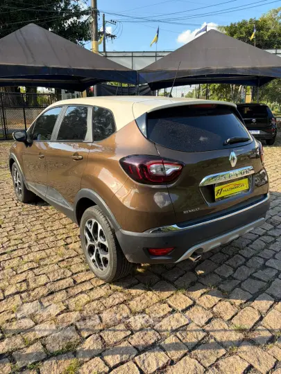 CAPTUR 2.0 16V Intense