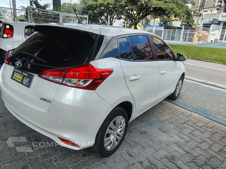 YARIS 1.3 16V XL LIVE MULTIDRIVE