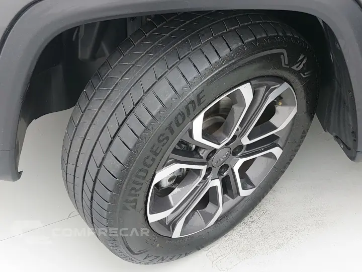COMMANDER 1.3 T270 TURBO FLEX LIMITED AT6