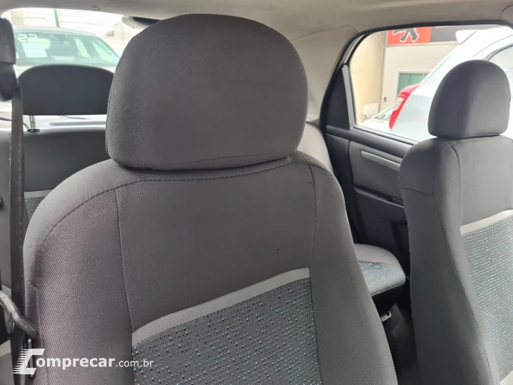 CELTA 1.0 MPFI LT 8V