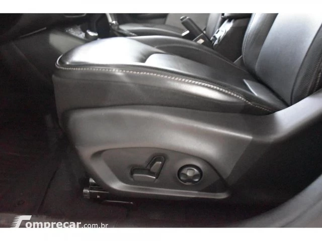 TORO - 2.0 16V TURBO ULTRA 4WD AT9