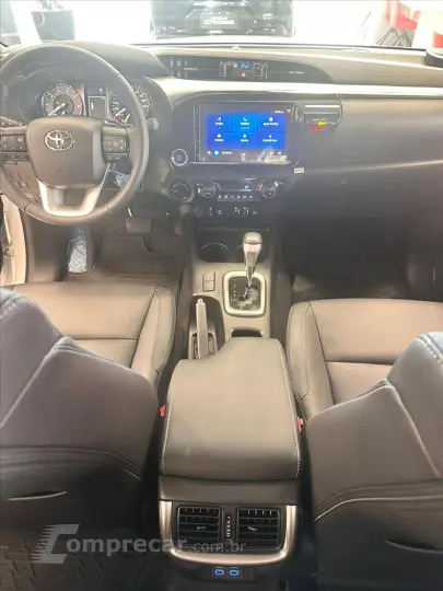 HILUX 2.8 D-4d Turbo CD SRX 4X4