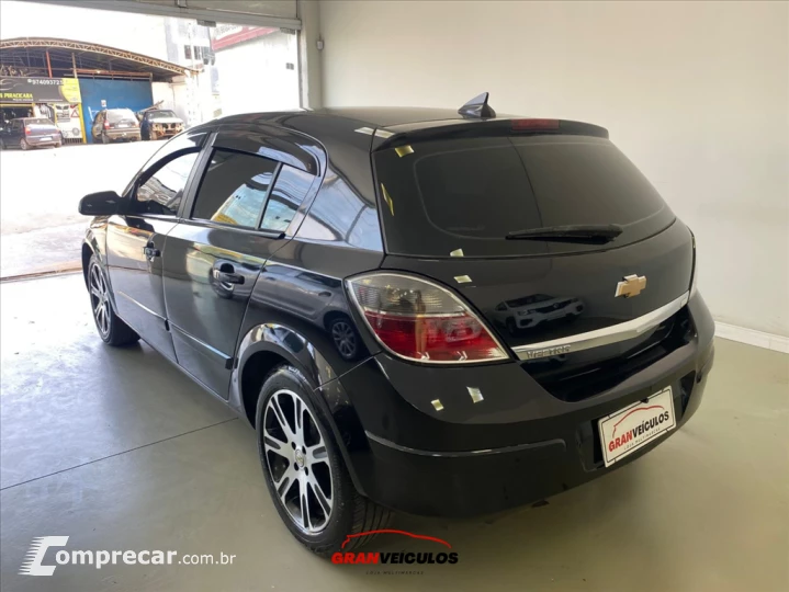 VECTRA 2.0 MPFI GT HATCH 8V FLEX 4P MANUAL