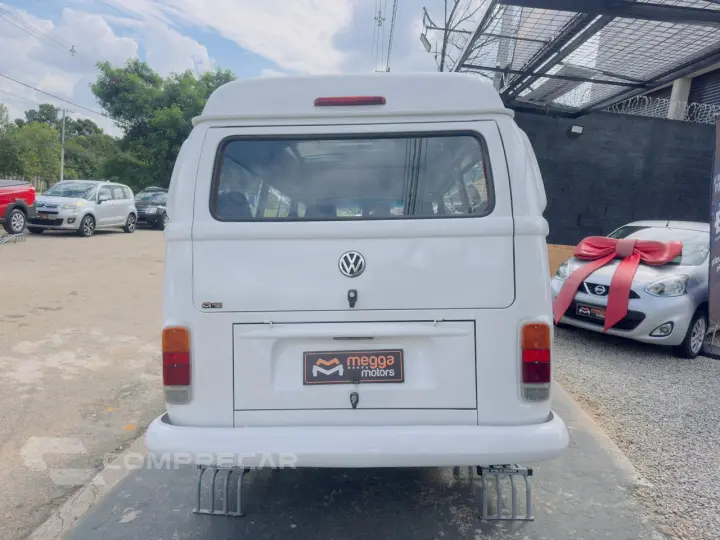 Kombi 1.4 FLEX STD 9 LUGARES