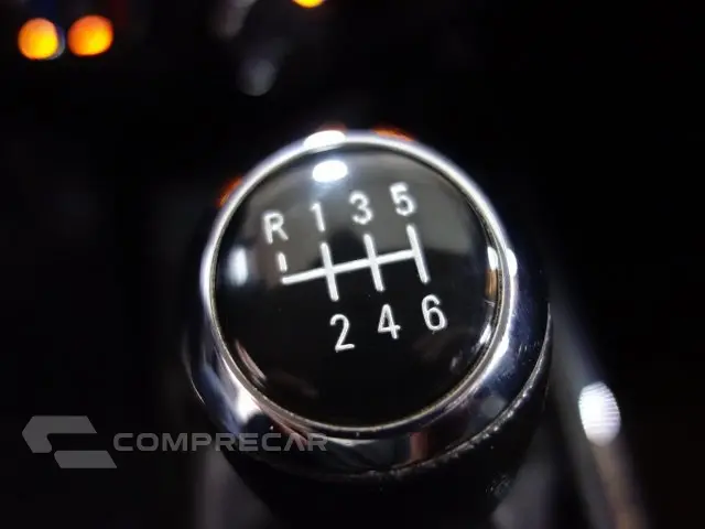 PRISMA - 1.4 MPFI LT 8V 4P MANUAL