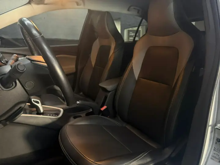 ONIX 1.0 TURBO FLEX PREMIER AUTOMÁTICO