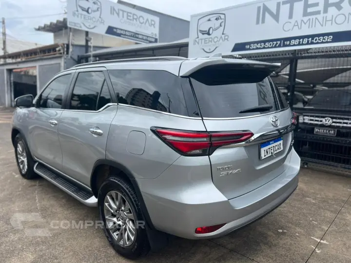 HILUX SW4 2.8 D-4d Turbo SRX 7L 4X4