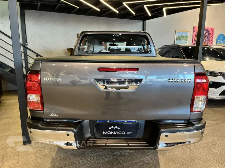 Hilux Caminhonete 2.8 16V 4P SR 4X4 DIESEL CABINE DUPLA AUTO