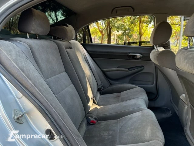 CIVIC - 1.8 LXS 16V 4P MANUAL