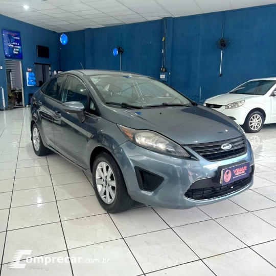FIESTA 1.0 MPI First Sedan 8V