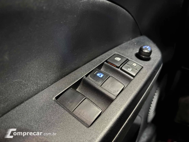 YARIS 1.5 16V FLEX SEDAN XL LIVE MULTIDRIVE