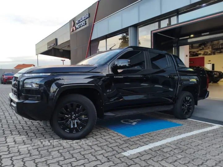 TRITON 2.4 Biturbo CD Katana 4X4