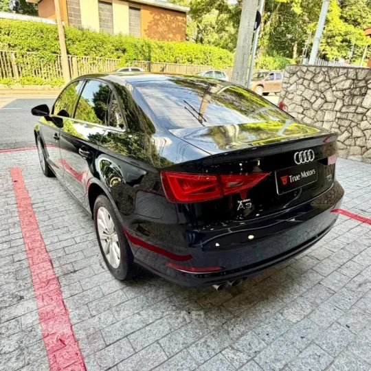 A1 1.4 TFSI Attraction 16V