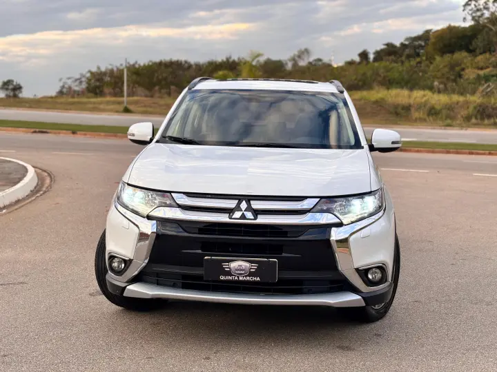 Outlander GT 4WD 3.0 V6 (Aut)