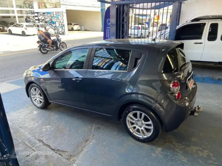 CHEV SONIC LTZ HB MT