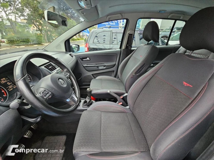 CROSSFOX 1.6 MI FLEX 8V 4P MANUAL