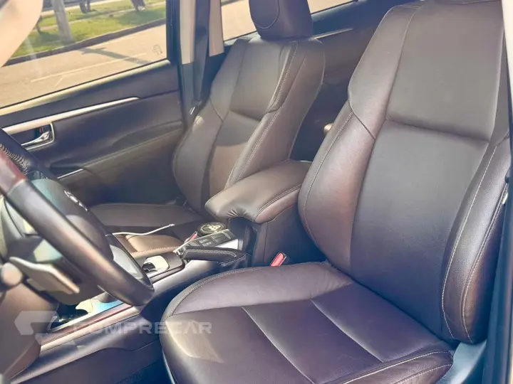 Hilux 2.8 Srx 4X4 Cd 16V Diesel 4P Automático