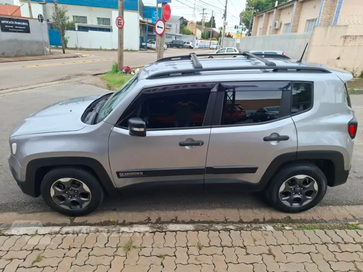 Renegade 1.8 16V Flex 4P Automático