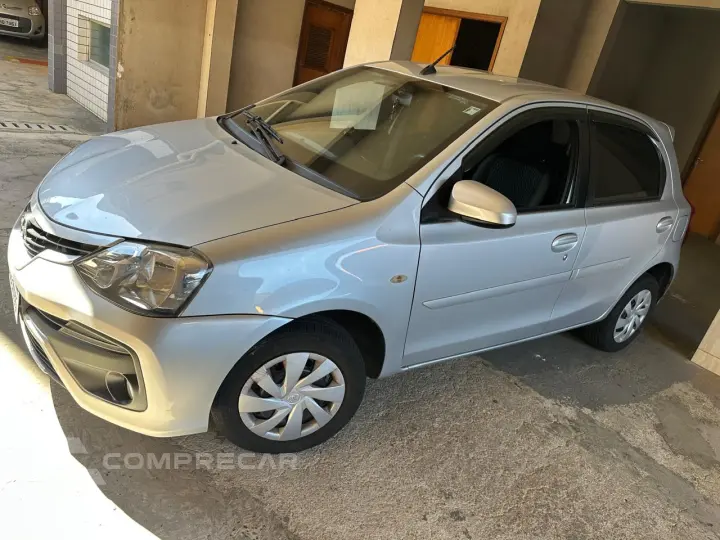 Etios Hatch 1.5 16V 4P FLEX XS AUTOMÁTICO