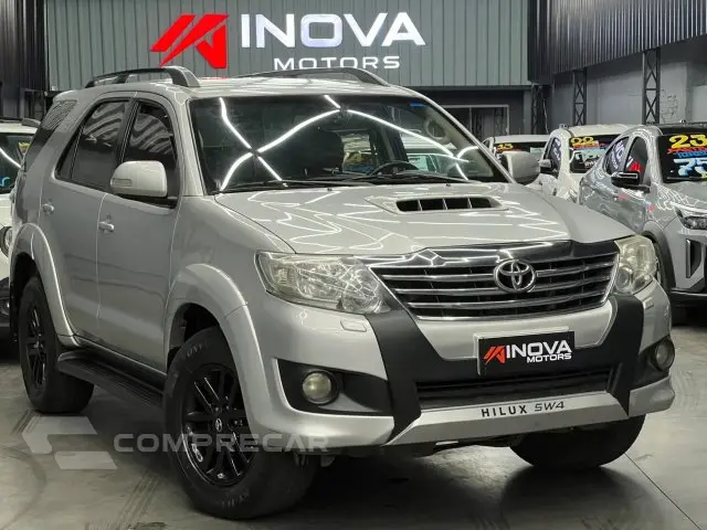 HILUX SW4 - 3.0 SRV 4X4 7 LUGARES 16V TURBO INTERCOOLER 4P A