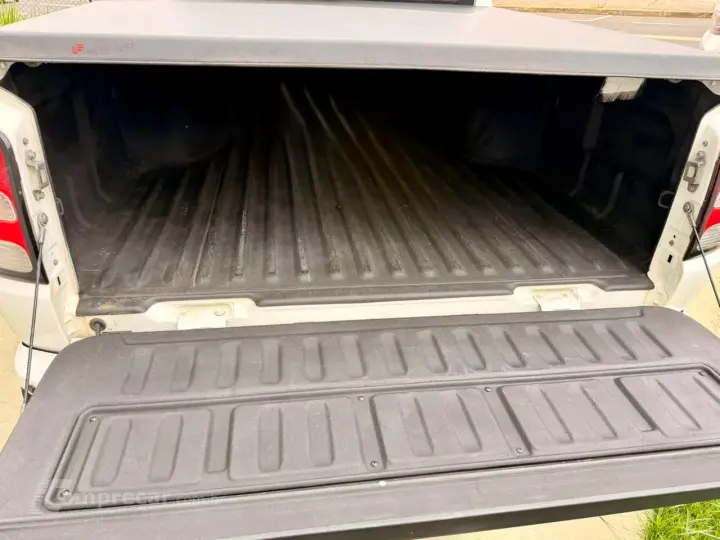 L200 TRITON 2.4 16V Turbo Sport GLS CD 4X4