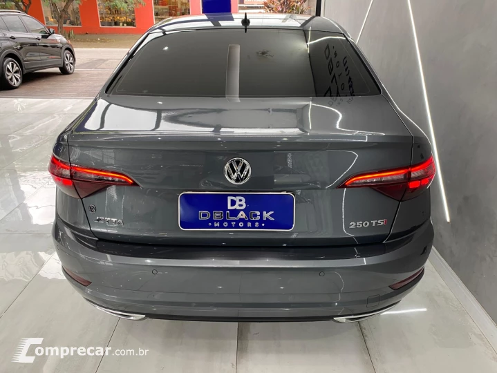 JETTA R-Line 250 TSI 1.4 Flex 16V Aut.