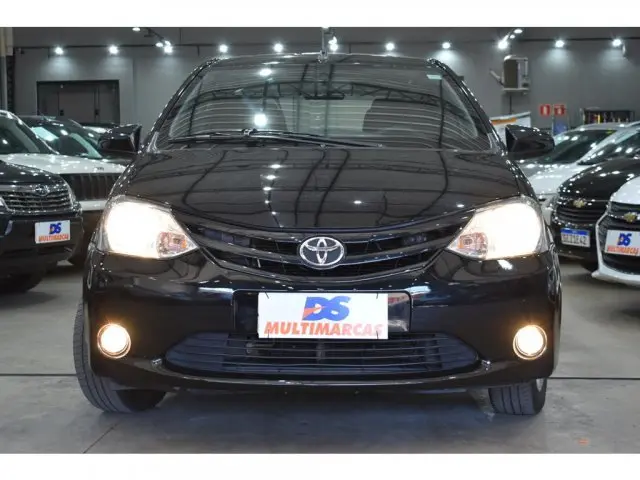 ETIOS HATCH - 1.3 X 16V 4P MANUAL