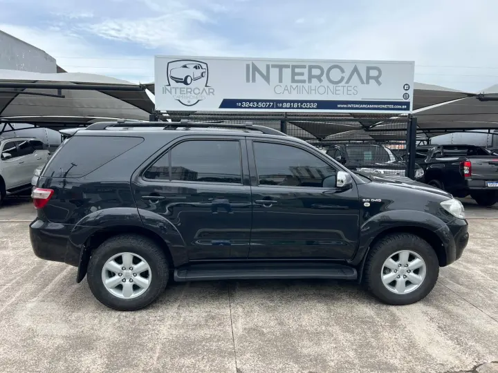 HILUX SW4 3.0 SRV 4X4 7 Lugares 16V Turbo Intercooler