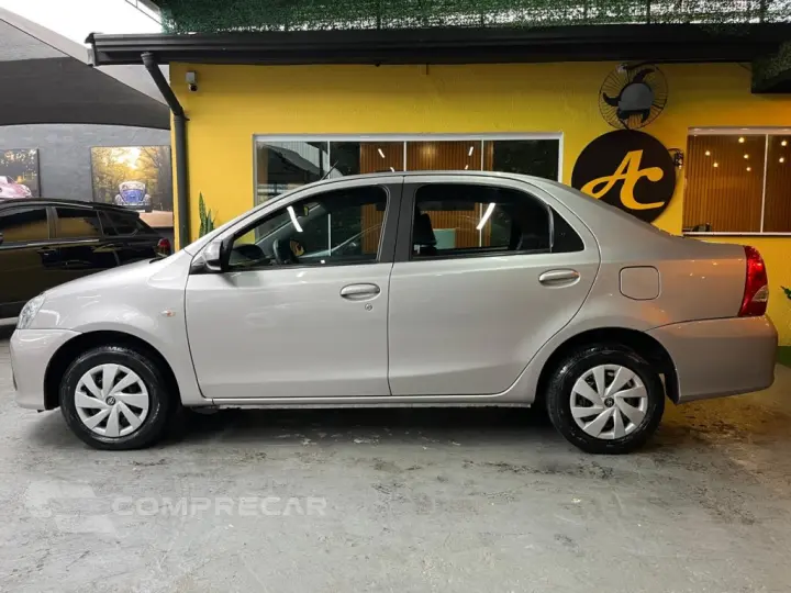 ETIOS 1.5 X SEDAN 16V FLEX 4P AUTOMÁTICO