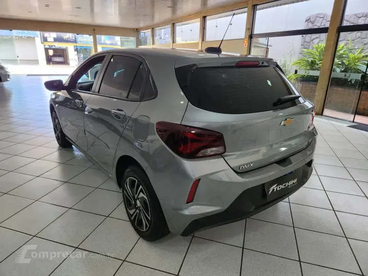 Onix Hatch 1.0 12V 4P FLEX LT TURBO