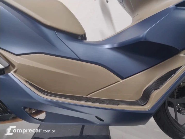 PCX 160 DLX ABS