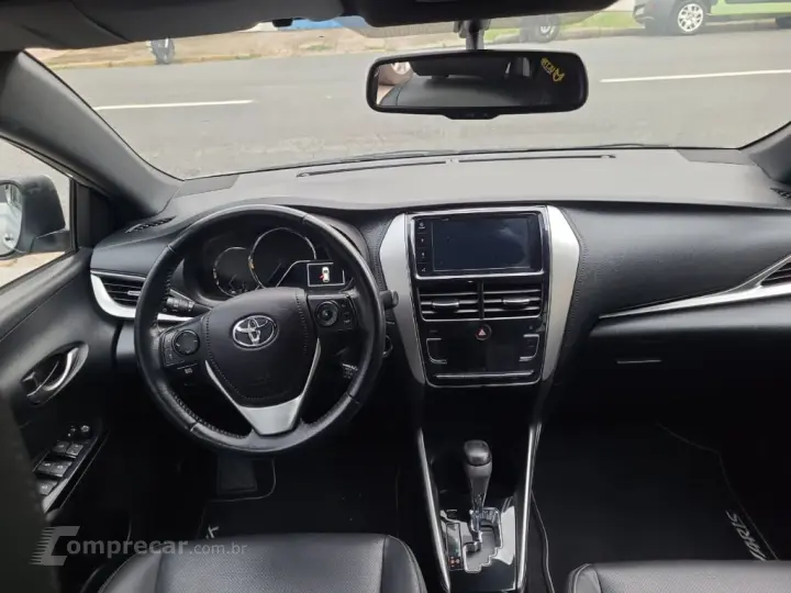 YARIS XS Connect 1.5 Flex 16V 5p Aut.