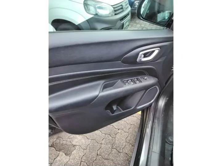 COMPASS 1.3 T270 TURBO FLEX LONGITUDE AT6