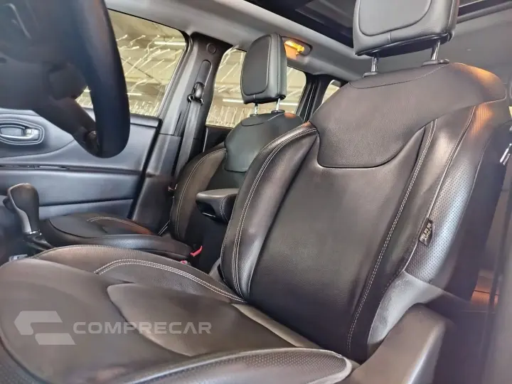 Renegade 1.8 16V Flex Limited 4P Automático