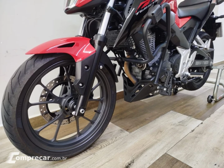 CB 300F Twister 300