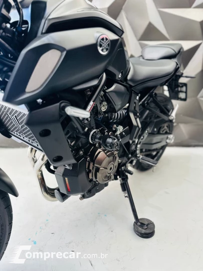 mt 07 abs