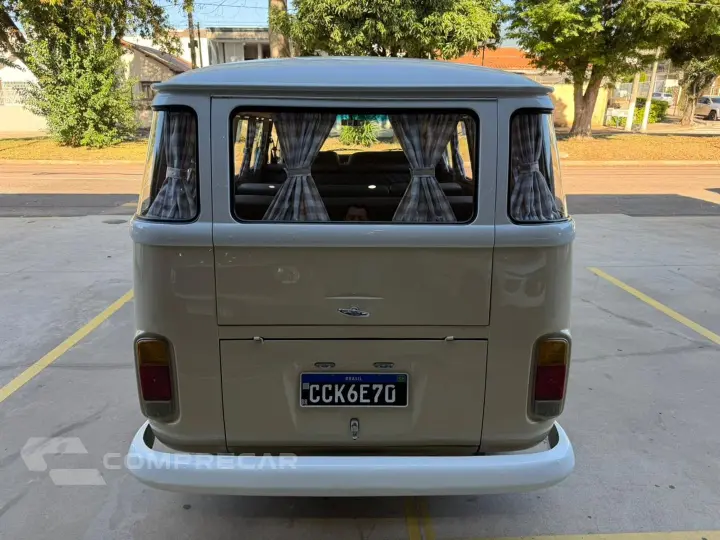 Kombi 1.6 Std 8V Gasolina 3P Manual