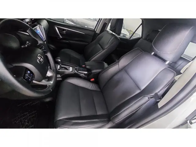 HILUX SW4 - 2.8 D-4D TURBO SRX 4X4 AUTOMÁTICO