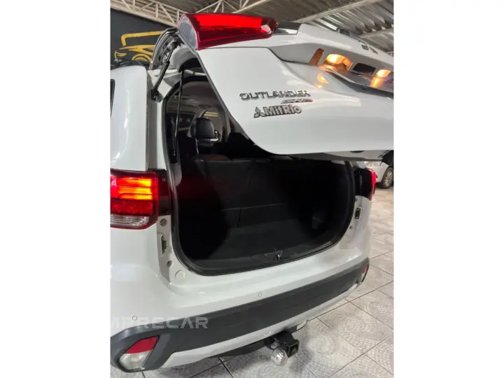 OUTLANDER 2.2 4X4 16V DIESEL 4P AUTOMÁTICO