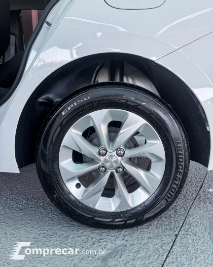 ONIX 1.0 Turbo Plus LT