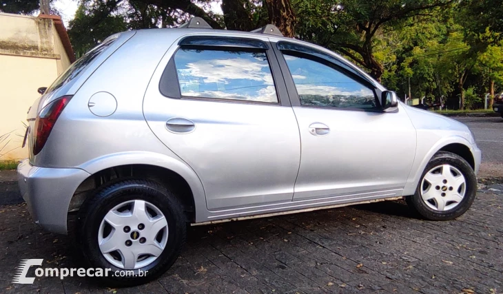 CELTA 1.0 MPFI LT 8V