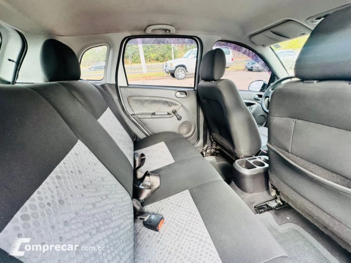 FIESTA 1.6 MPI Class Hatch 8V
