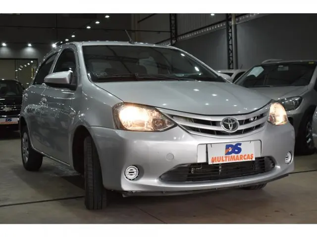 ETIOS HATCH - 1.3 X 16V 4P MANUAL