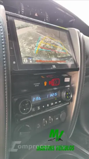 HILUX SW4 2.8 D-4D TURBO DIESEL SRX 4X4 AUTOMÁTICO