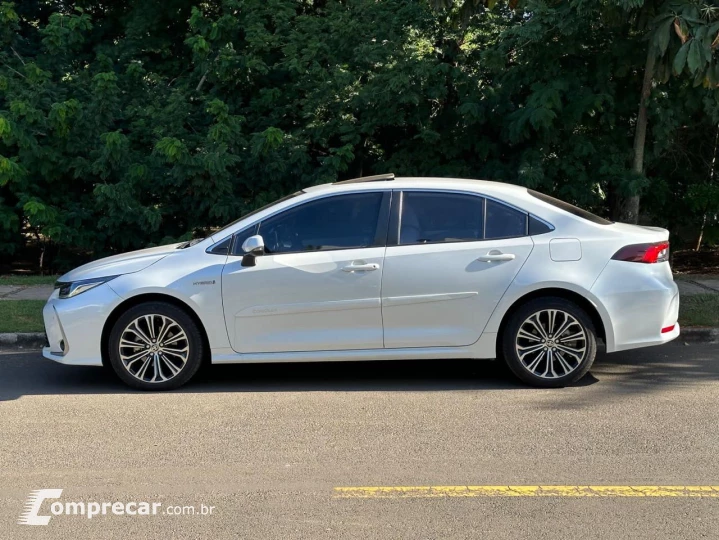 COROLLA 1.8 VVT-I Hybrid Altis Premium