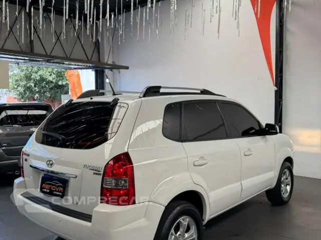 TUCSON - 2.0 MPFI GLS 16V 143CV 2WD 4P AUTOMÁTICO
