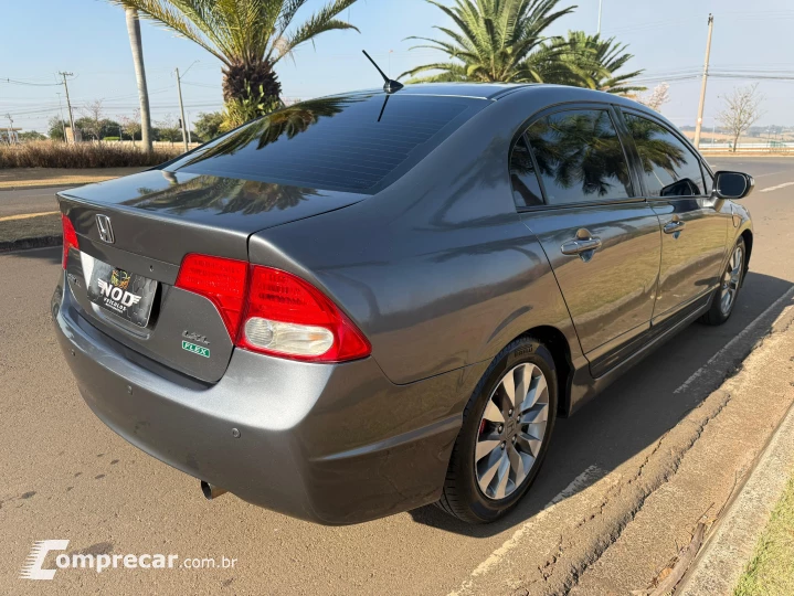 CIVIC 1.8 LXL 16V