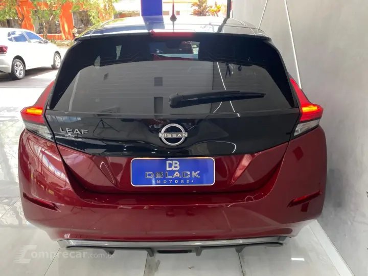 LEAF Aut. (Elétrico)